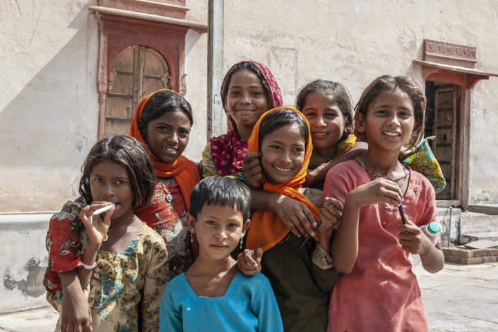 30 - India - Kolayat - jovenes